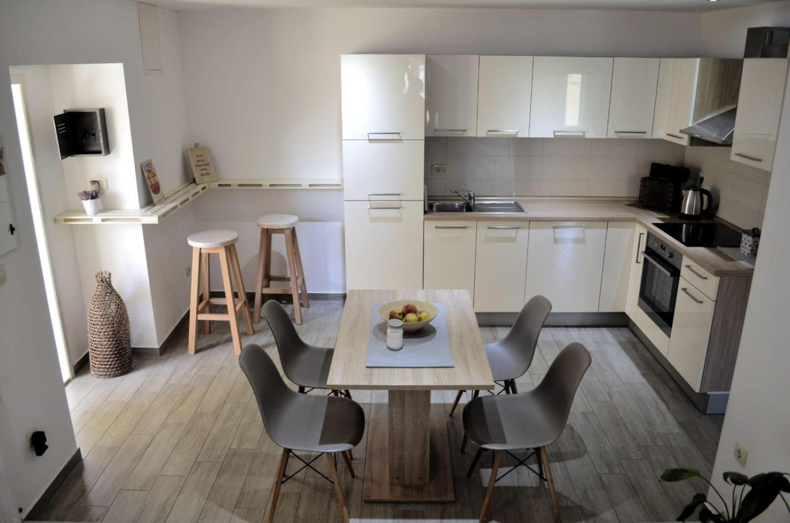 Apartmani Spanja 보디체 외부 사진